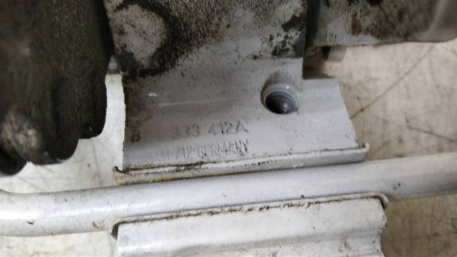  8P4833412A