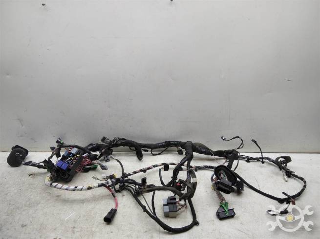 240183608R  240183608R