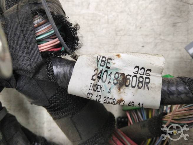 240183608R  240183608R