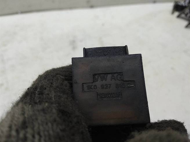  1K0927810E