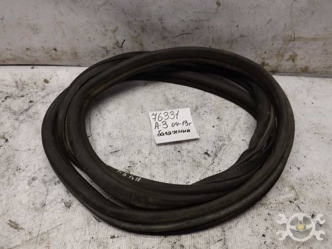  8P4827705E