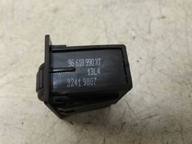  892555
