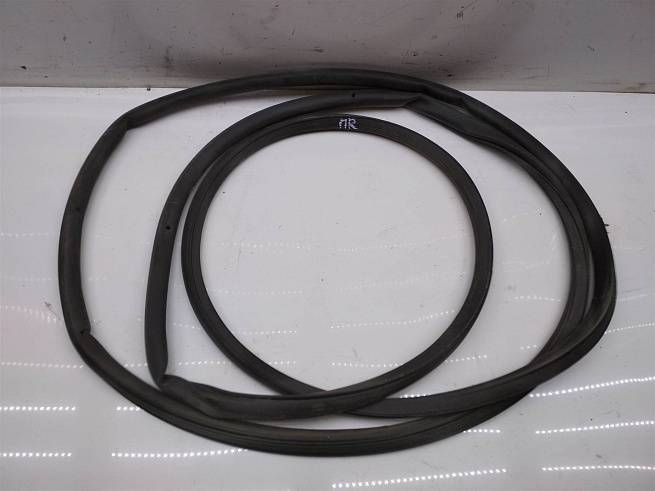 3C4837702D
