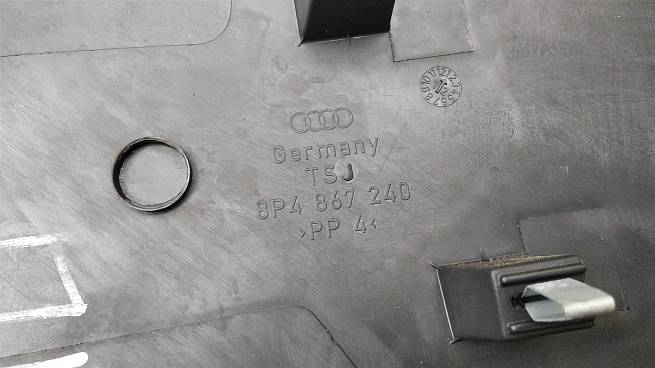  8P4867240