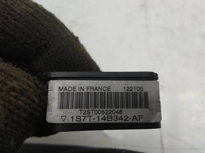  1372696
