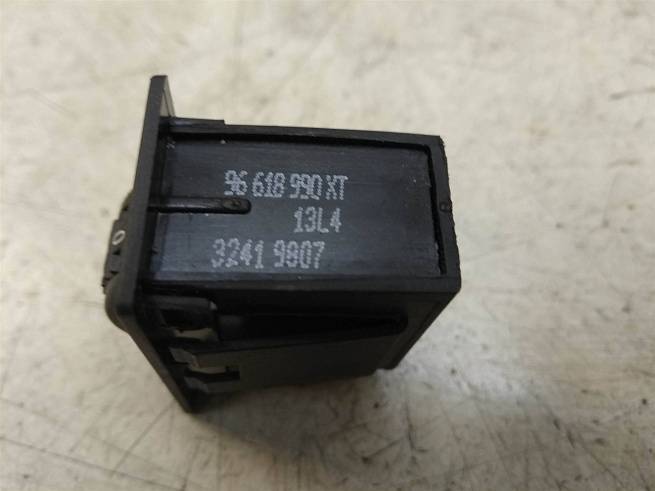  892555