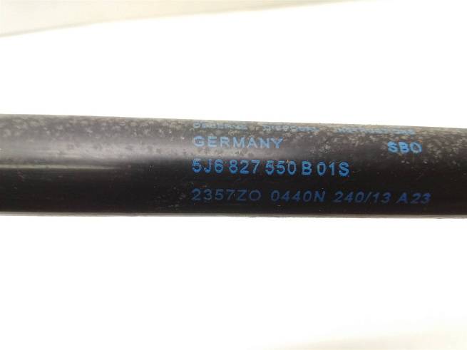  5J6827550B