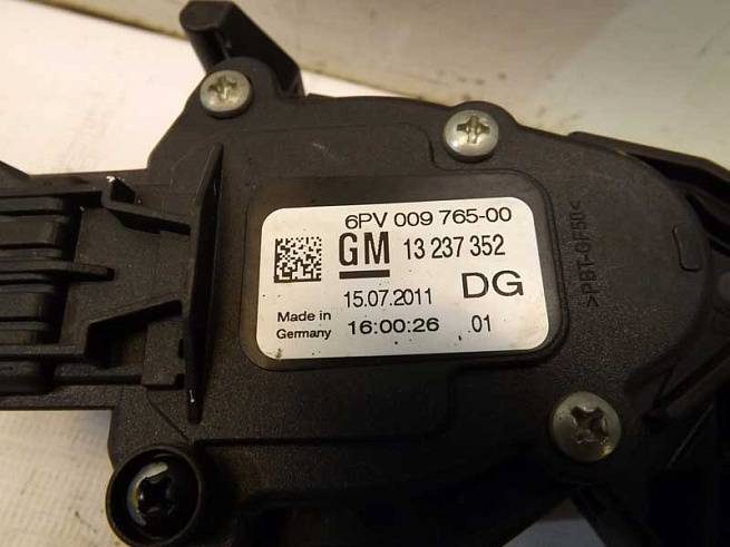  13237352