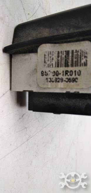  967001R000
