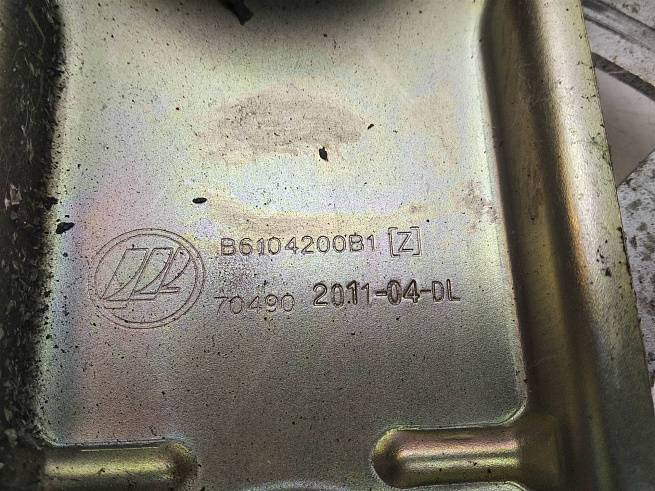  B6104200