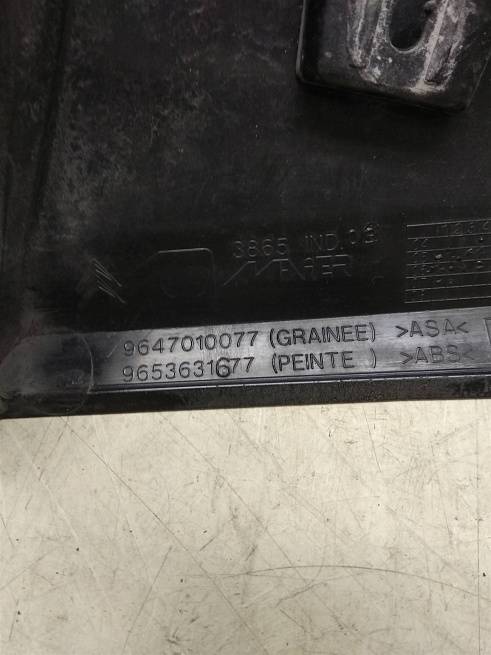  9647010077