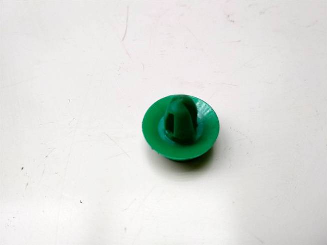  823152W000