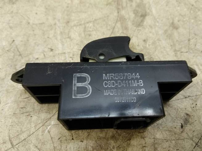  MR587944