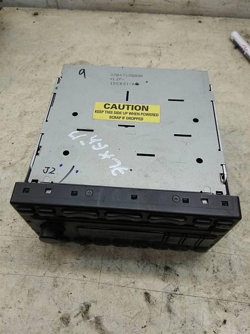  YL2F18C815BE