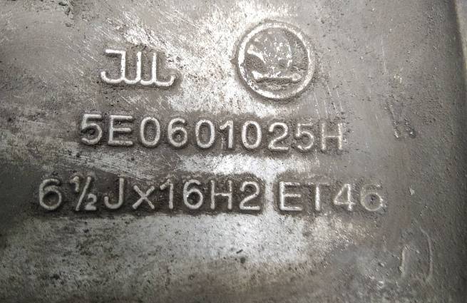  5E0601025H8Z8
