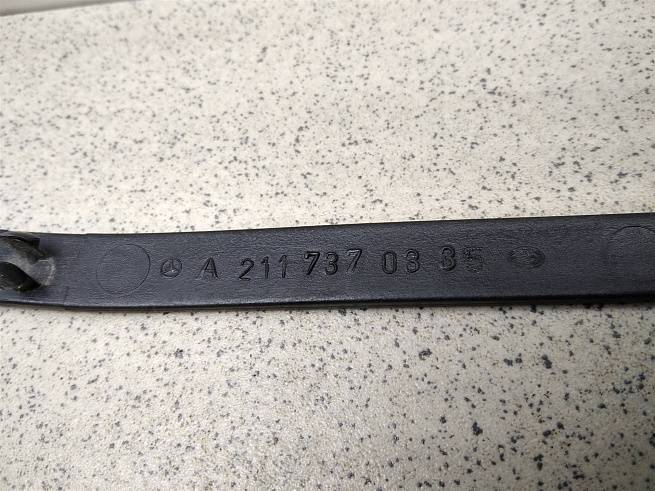  A2117370335