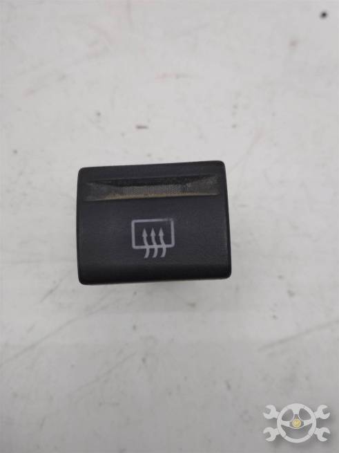  37100704A