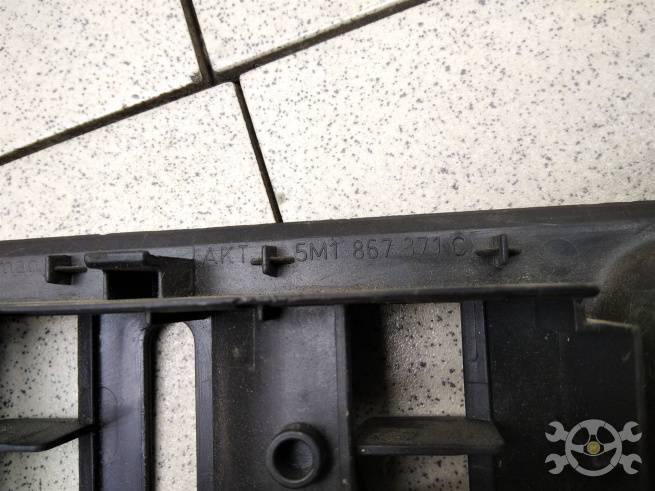  5M1867371C