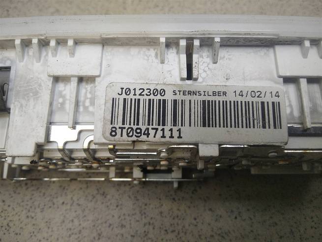  8T0947111