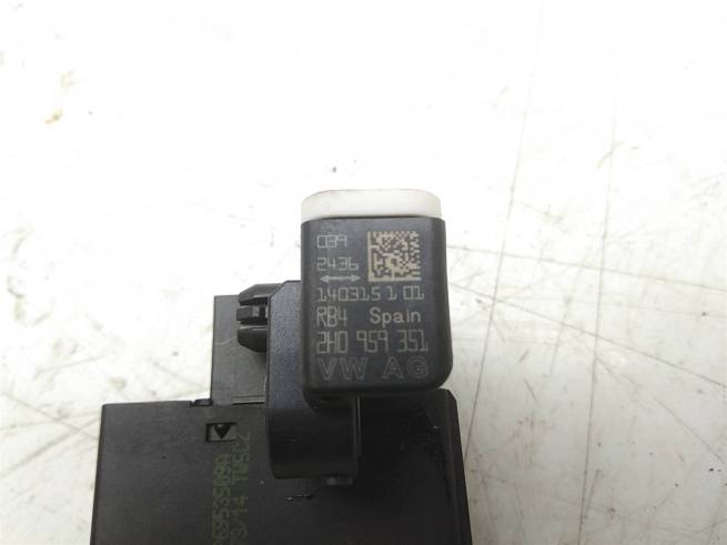  2H0959351
