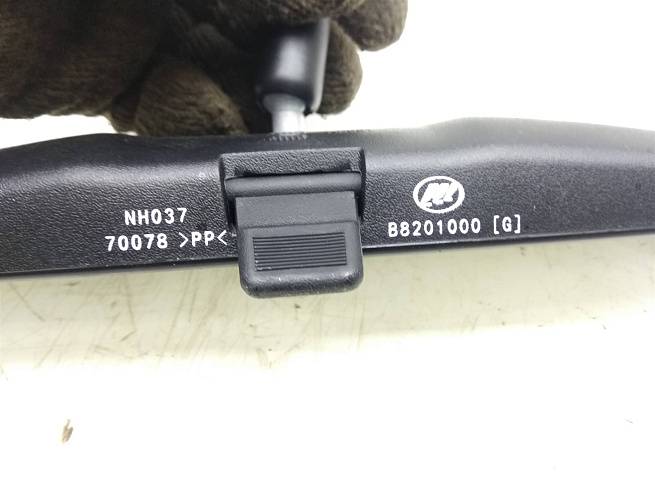  B8201000