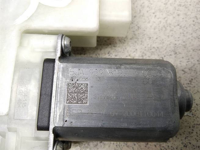  5JA959812M