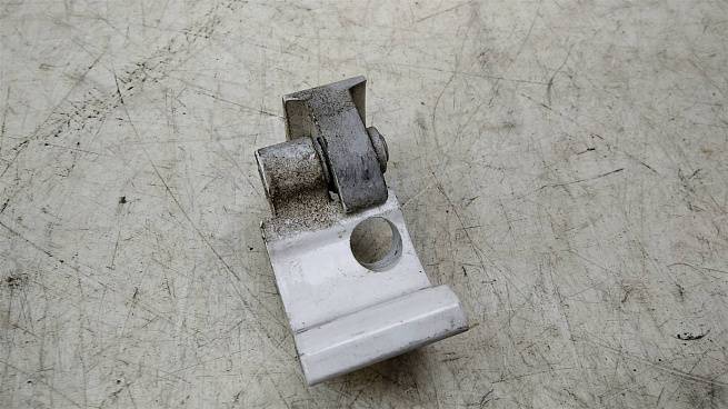  8P4833402A