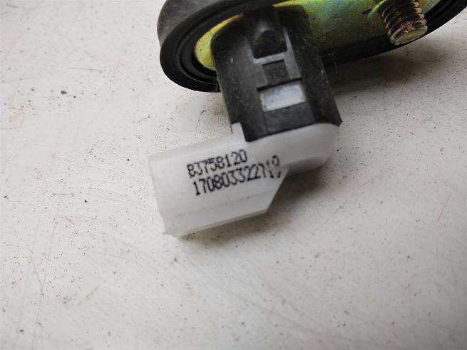  B3758120