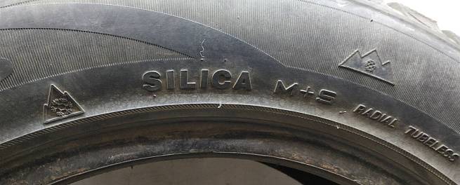  225/55 R17