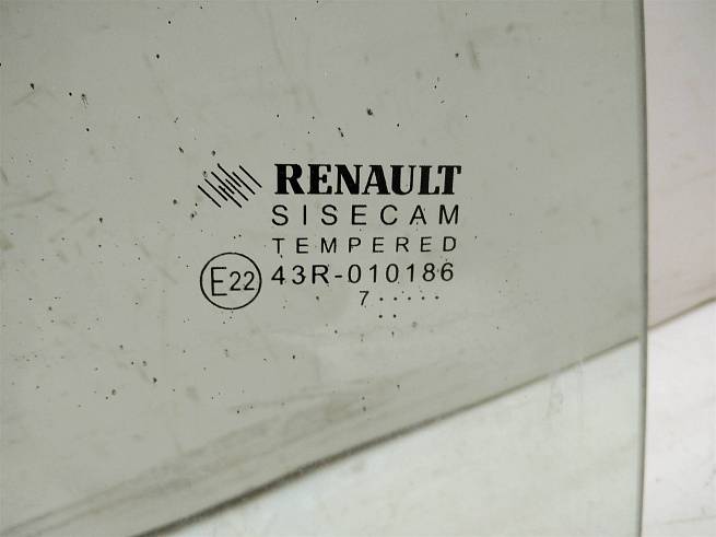  823008827R