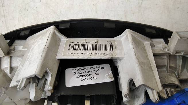  275100922R