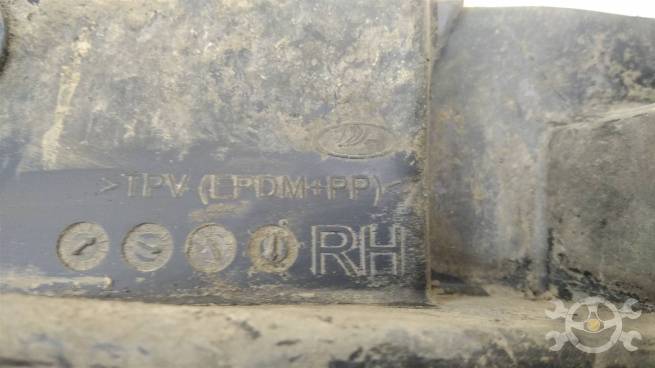  638401801R