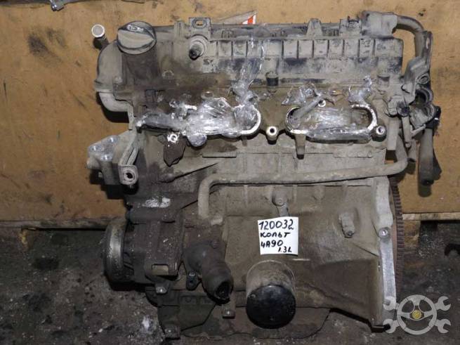 135930 (4A90) 135930 (4A90)